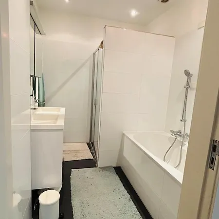 Apartment Family House With Garden Near